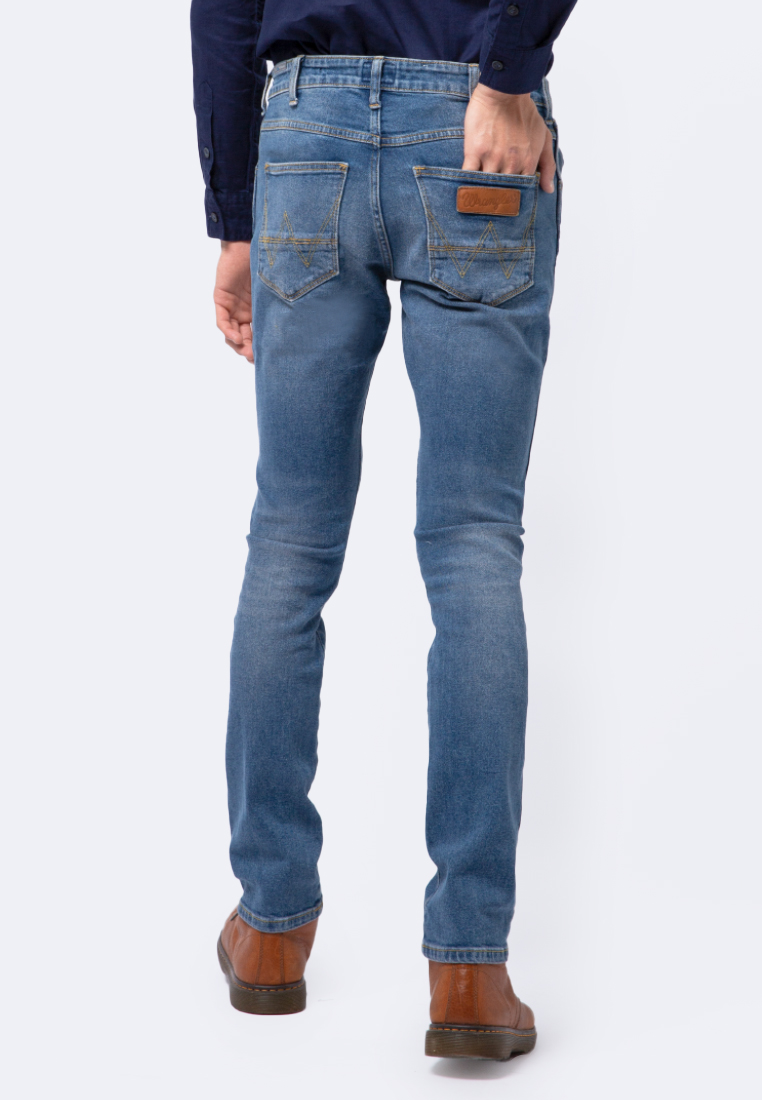 Jual Jeans Wrangler Pria Original | ZALORA Indonesia ®