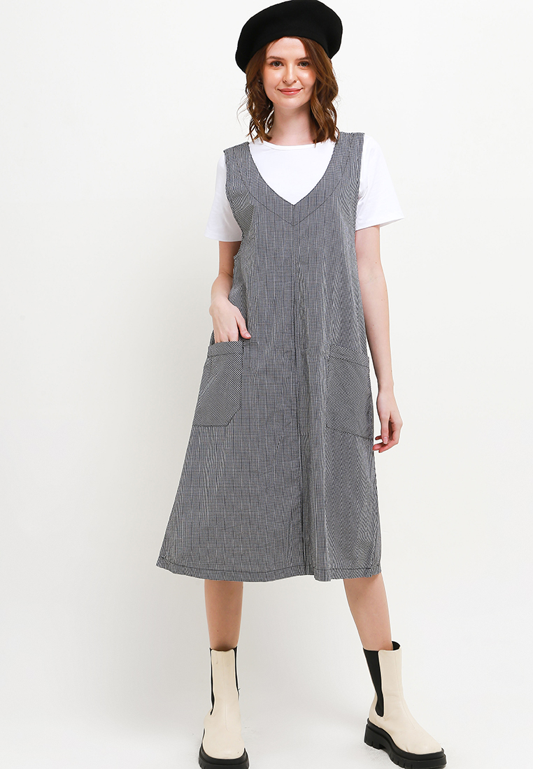 X-EIGHT Najwa Dresses