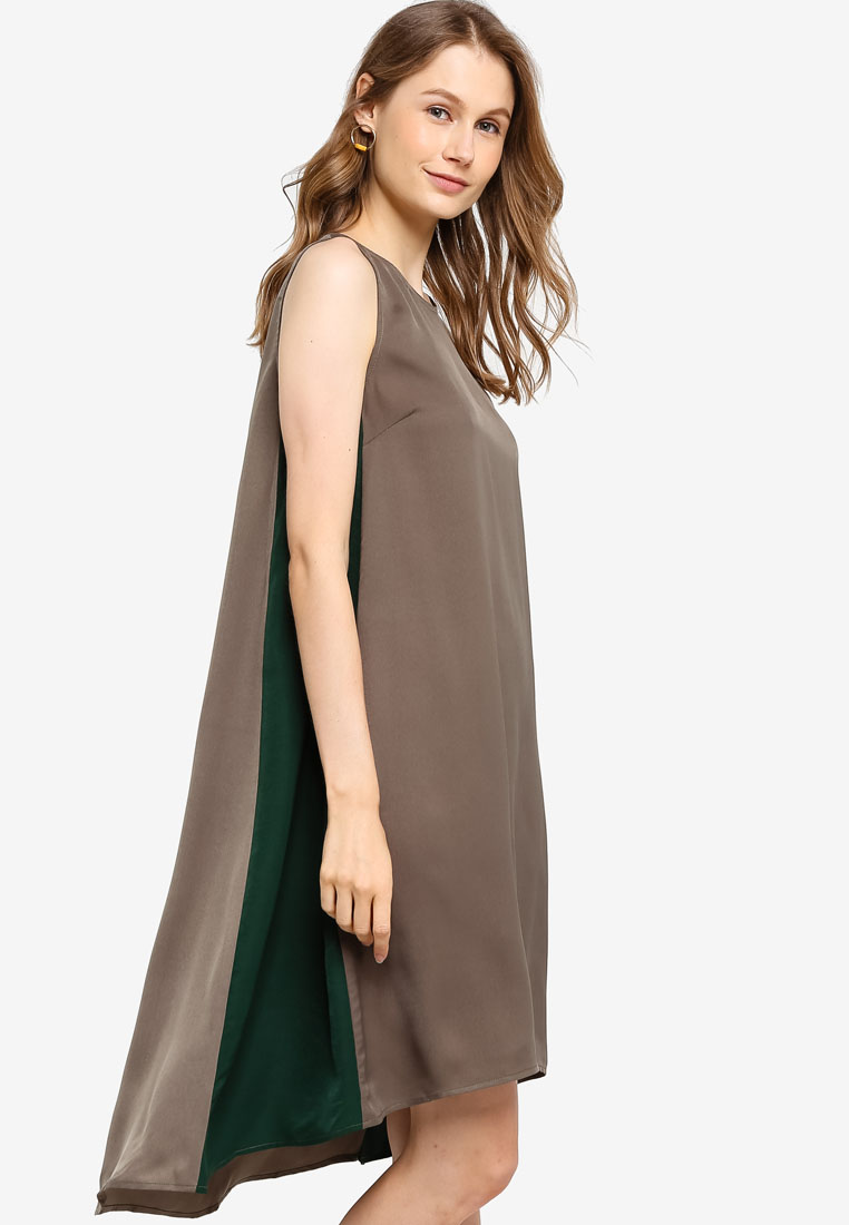 Color Block Side Swing Dress