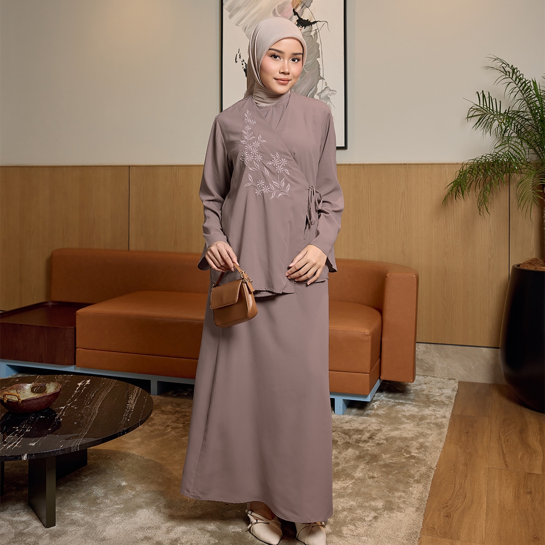 ZM Zaskia Mecca - Mashira Ash One Set Blouse & Skirt - Daily Collection