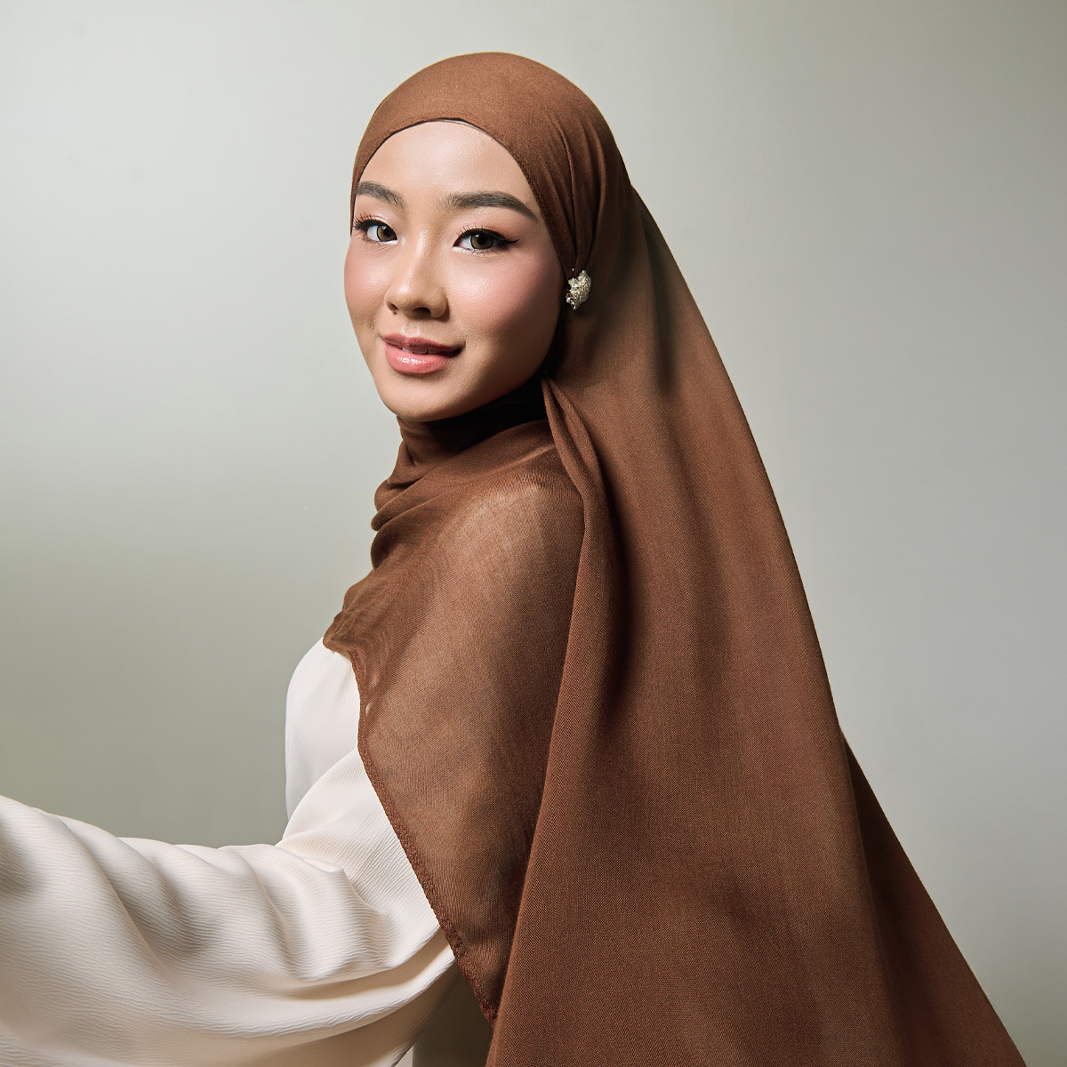 ZM [New Collection] ZM Zaskia Mecca - Leeya Cinnamon Pashmina Viscose Muslim - Jilbab Bahan Viscose 